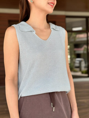 Mencia Knitted Collared Sleeveless Top in Blue